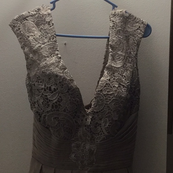 Elegant Taupe Evening Gown - Picture 3 of 8